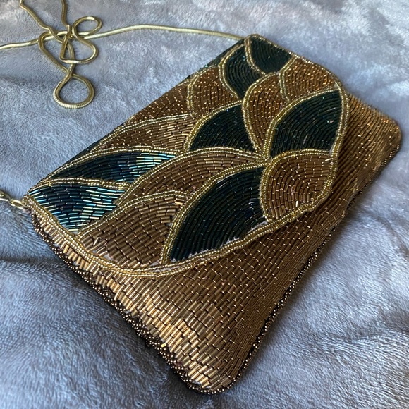 Vintage Regale Ltd. Iridescent beaded purse - Picture 3 of 10